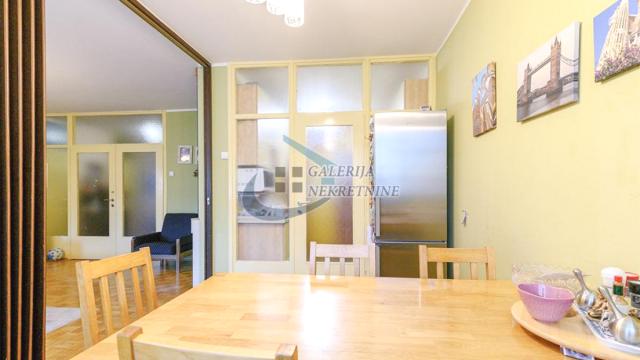 Stan, četvorosoban, Prodaja, 112m2, Kalenić pijaca, Vračar, Sinđelićeva