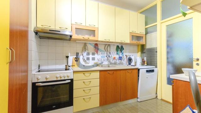 Stan, četvorosoban, Prodaja, 112m2, Kalenić pijaca, Vračar, Sinđelićeva