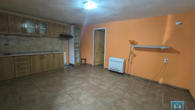 Kuća, Dvoiposoban, Prodaja, 60m2, Gradska lokacija, Ćuprija