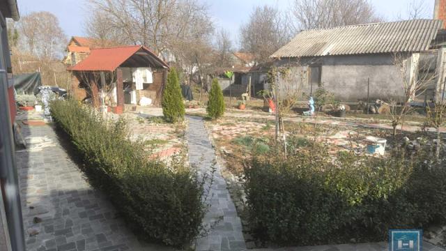 Kuća, Dvoiposoban, Prodaja, 60m2, Gradska lokacija, Ćuprija