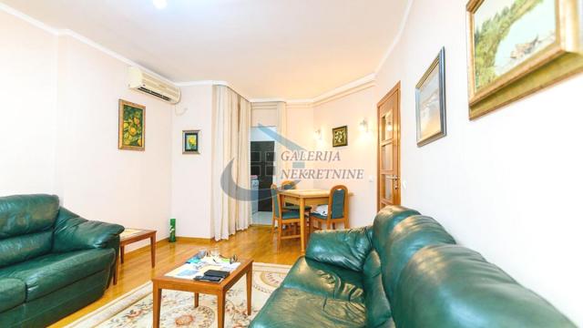 Stan, Dvoiposoban, Prodaja, 52m2, Trg Nikole Pašića, Stari grad, Dečanska