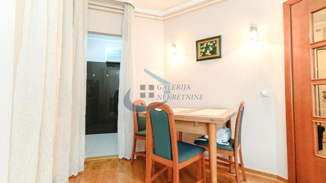 Stan, Dvoiposoban, Prodaja, 52m2, Trg Nikole Pašića, Stari grad, Dečanska