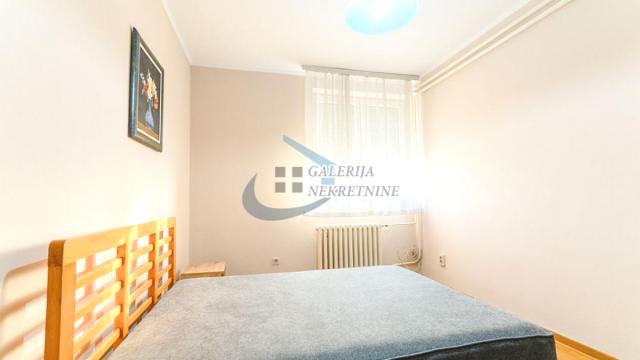 Stan, Dvoiposoban, Prodaja, 52m2, Trg Nikole Pašića, Stari grad, Dečanska