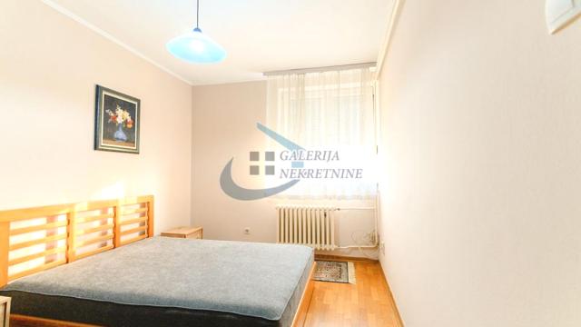 Stan, Dvoiposoban, Prodaja, 52m2, Trg Nikole Pašića, Stari grad, Dečanska