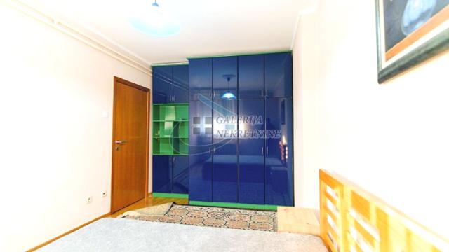 Stan, Dvoiposoban, Prodaja, 52m2, Trg Nikole Pašića, Stari grad, Dečanska