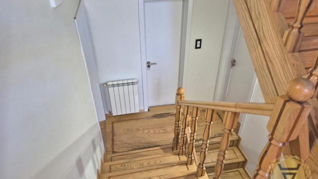 Kuća, Petosoban, Izdavanje, 220m2, Plavi horizonti, Zemun, Isidora Stojanovića