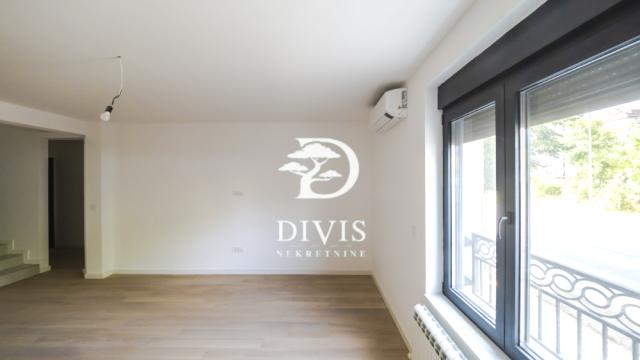 Stan, Petosoban i veći, Prodaja, 269m2, Dunavska