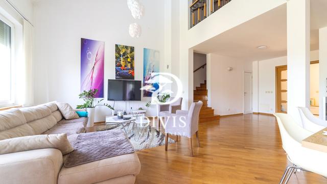 Kuća, Petosoban i veći, Prodaja, 302m2, Anice Savić Rebac