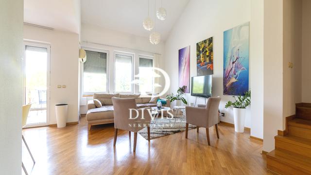 Kuća, Petosoban i veći, Prodaja, 302m2, Anice Savić Rebac