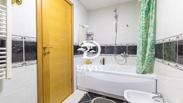 Kuća, Petosoban i veći, Prodaja, 302m2, Anice Savić Rebac