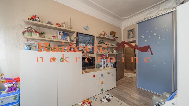 Stan, Trosoban, Prodaja, 70m2, Senjak, Savski venac, Manasijeva