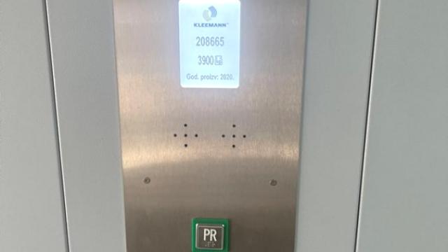 Poslovni prostor, Prodaja, 11m2, Lekino brdo, Voždovac, Veselina Masleše