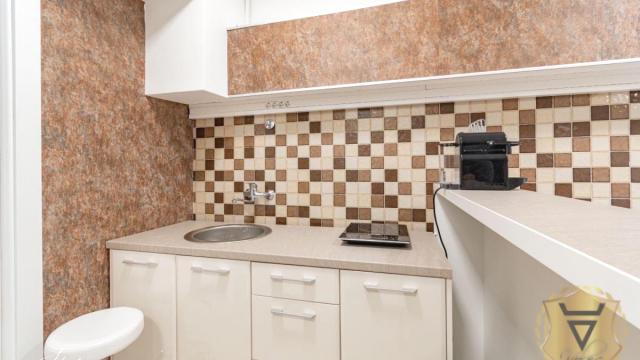 Poslovni prostor, Izdavanje, 140m2, Čubura, Vračar, Novopazarska