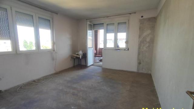 Stan, Trosoban, Prodaja, 64m2, Lion, Zvezdara, Gvozdićeva