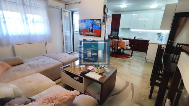 Stan, Trosoban, Prodaja, 78m2, Centar, Gradska lokacija, Jagodina