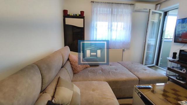 Stan, Trosoban, Prodaja, 78m2, Centar, Gradska lokacija, Jagodina