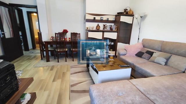 Stan, Trosoban, Prodaja, 78m2, Centar, Gradska lokacija, Jagodina
