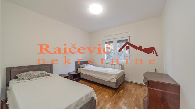 Stan, Troiposoban, Prodaja, 70m2, Dedinje, Savski venac, Jezdiceva