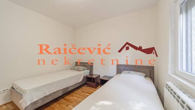 Stan, Troiposoban, Prodaja, 70m2, Dedinje, Savski venac, Jezdiceva