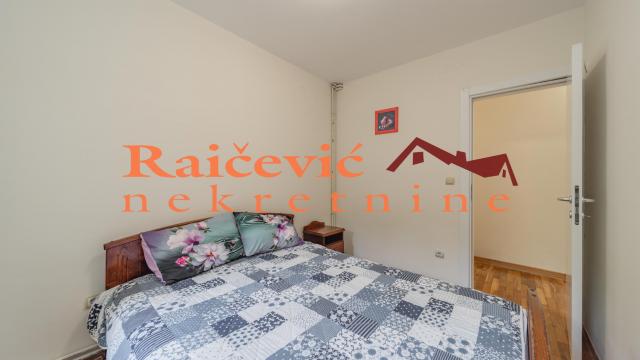 Stan, Troiposoban, Prodaja, 70m2, Dedinje, Savski venac, Jezdiceva