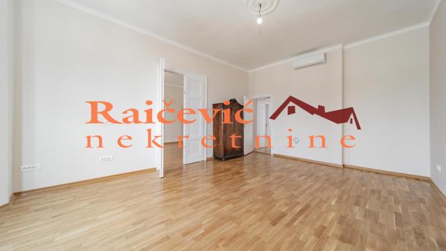 Stan, Troiposoban, Izdavanje, 94m2, Centar, Stari grad, Karadjordjeva