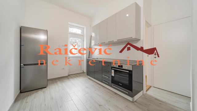 Stan, Troiposoban, Izdavanje, 94m2, Centar, Stari grad, Karadjordjeva