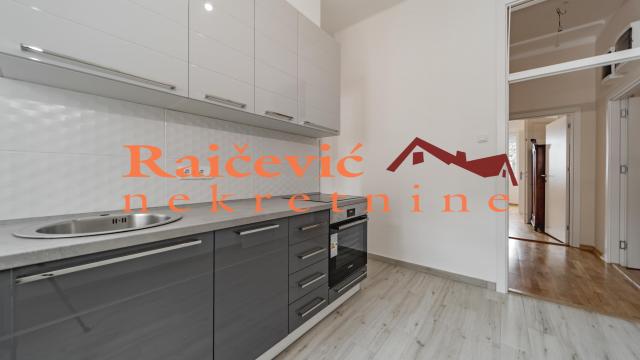 Stan, Troiposoban, Izdavanje, 94m2, Centar, Stari grad, Karadjordjeva