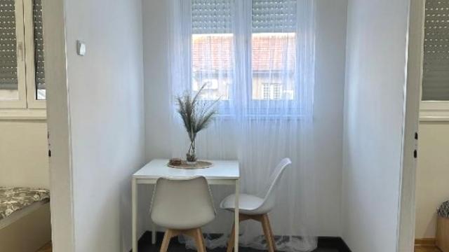 Stan, Dvoiposoban, Prodaja, 38m2, Senjak, Savski venac, Koste Glavinića