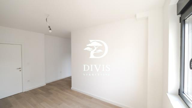 Stan, Petosoban i veći, Prodaja, 229m2, Dunavska