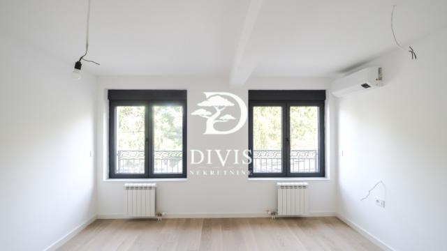 Stan, Petosoban i veći, Prodaja, 229m2, Dunavska