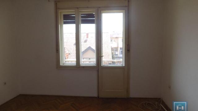 Stan, Trosoban, Izdavanje, 68m2, Centar, Gradska lokacija, Paraćin