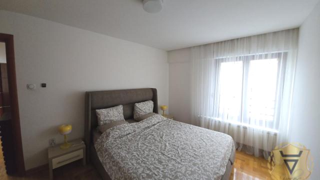 Stan, Trosoban, Izdavanje, 60m2, Dedinje, Savski venac, Koste Racina