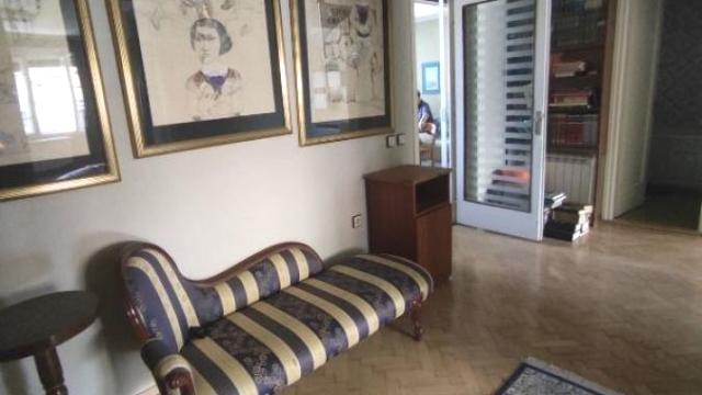 Stan, Trosoban, Prodaja, 72m2, Zeleni venac, Stari grad, Jug Bogdanova