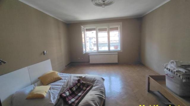 Stan, Trosoban, Prodaja, 72m2, Zeleni venac, Stari grad, Jug Bogdanova
