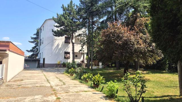 Kuća, Petosoban i veći, Prodaja, 402m2, Kalvarija, Zemun, Dr Nedeljka Ercegovca
