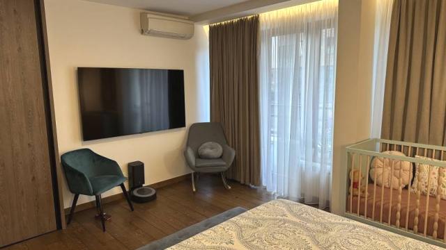 Stan, četvorosoban, Prodaja, 110m2, Južni bulevar