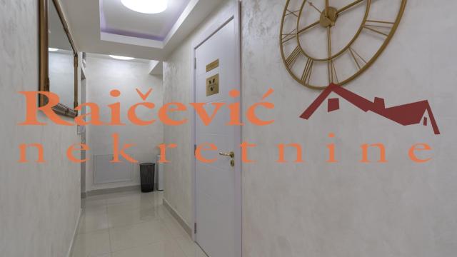 Poslovni prostor, Trosoban, Prodaja, 57m2, Kalenić pijaca, Vračar, Sazonova