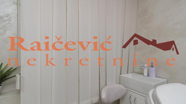 Poslovni prostor, Trosoban, Prodaja, 57m2, Kalenić pijaca, Vračar, Sazonova