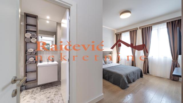 Stan, Trosoban, Prodaja, 81m2, Beograd na vodi, Savski venac, Bulevar Vudroa Vilsona