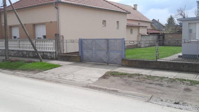 Kuća, Petosoban i veći, Prodaja, 280m2, Petra Kocica