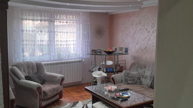 Kuća, Petosoban i veći, Prodaja, 280m2, Petra Kocica