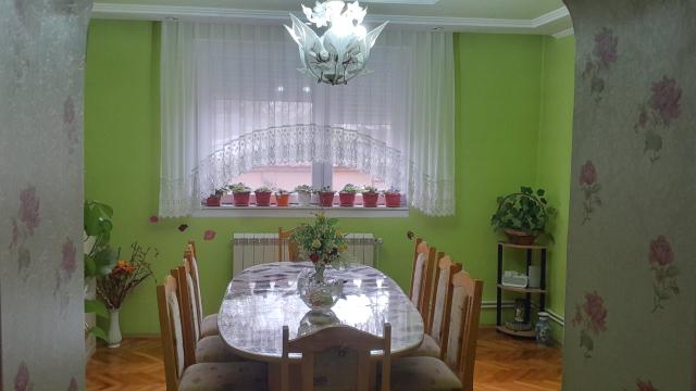 Kuća, Petosoban i veći, Prodaja, 280m2, Petra Kocica