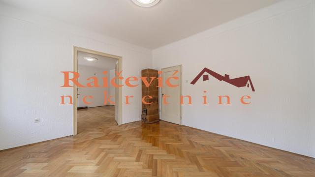 Poslovni prostor, Izdavanje, 127m2, Voždovac, Vojvode Stepe