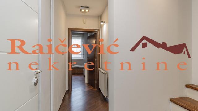 Stan, četvoroiposoban, Prodaja, 136m2, Blok 22, Novi Beograd, Bulevar Arsenija Carnojevica