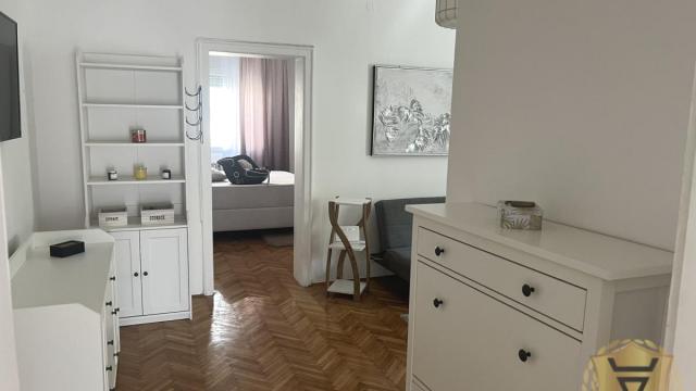 Stan, Trosoban, Izdavanje, 55m2, Botanička bašta, Palilula, Takovska