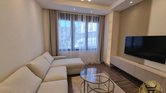 Stan, Dvosoban, Izdavanje, 40m2, Južni bulevar, Vračar, Kneza Stracimira