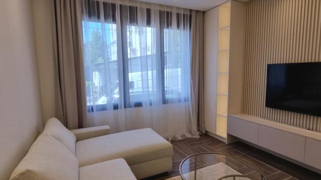 Stan, Dvosoban, Izdavanje, 40m2, Južni bulevar, Vračar, Kneza Stracimira