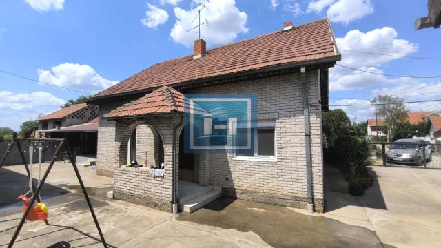 Kuća, Prodaja, 250m2, Železnička stanica, Novi Sad, Novi Sad