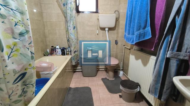 Kuća, Prodaja, 250m2, Železnička stanica, Novi Sad, Novi Sad