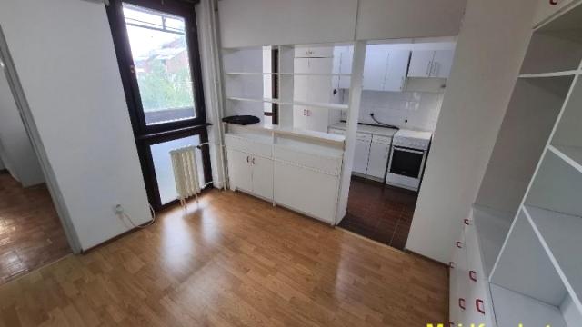 Stan, Troiposoban, Prodaja, 87m2, Cerak, Čukarica, Šavnička